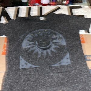 Scratch sun moon eye t-shirt